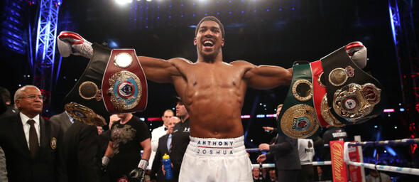 Anthony Joshua - svetová špička súčasného boxu so všetkými opaskami.