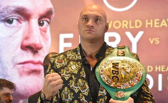 Tyson Fury s opaskom WBC.