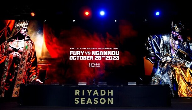 Box: Fury vs. Ngannou