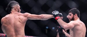 Johnny Walker (vpravo) vs. Magomed Ankalaev Johnny Walker (vpravo) vs. Magomed Ankalaev