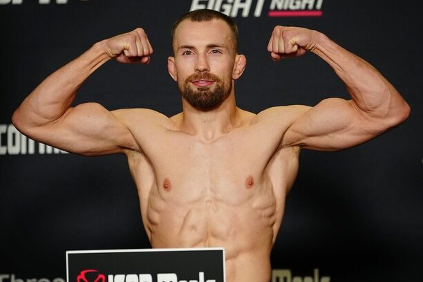 Ľudovít Klein na vážení pred UFC Vegas 107.