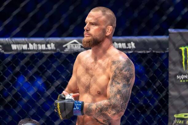 Alexander Poppeck (Oktagon MMA)